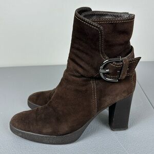 Tod’s Brown Suede Ankle Boots w Buckle. Size 8.5.